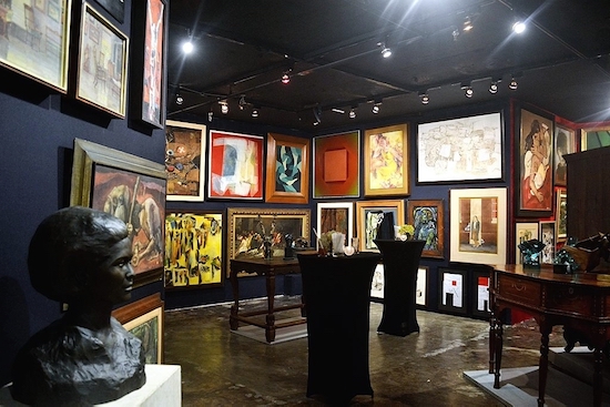 Leon Gallery