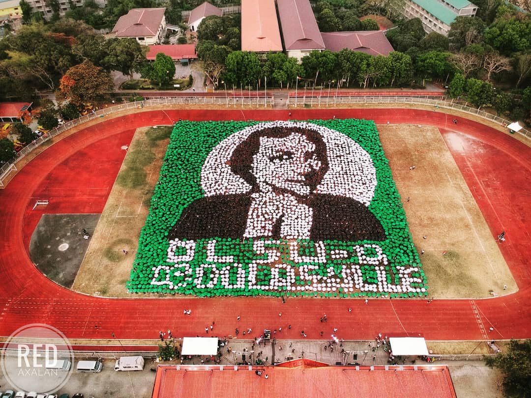 De La Salle umbrella mosaic