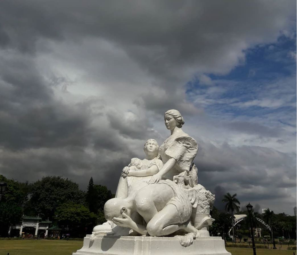 La Madre Filipina