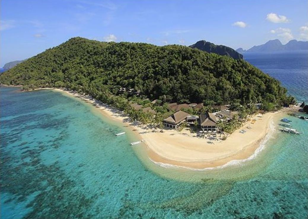 Pangalusian Island in Palawan