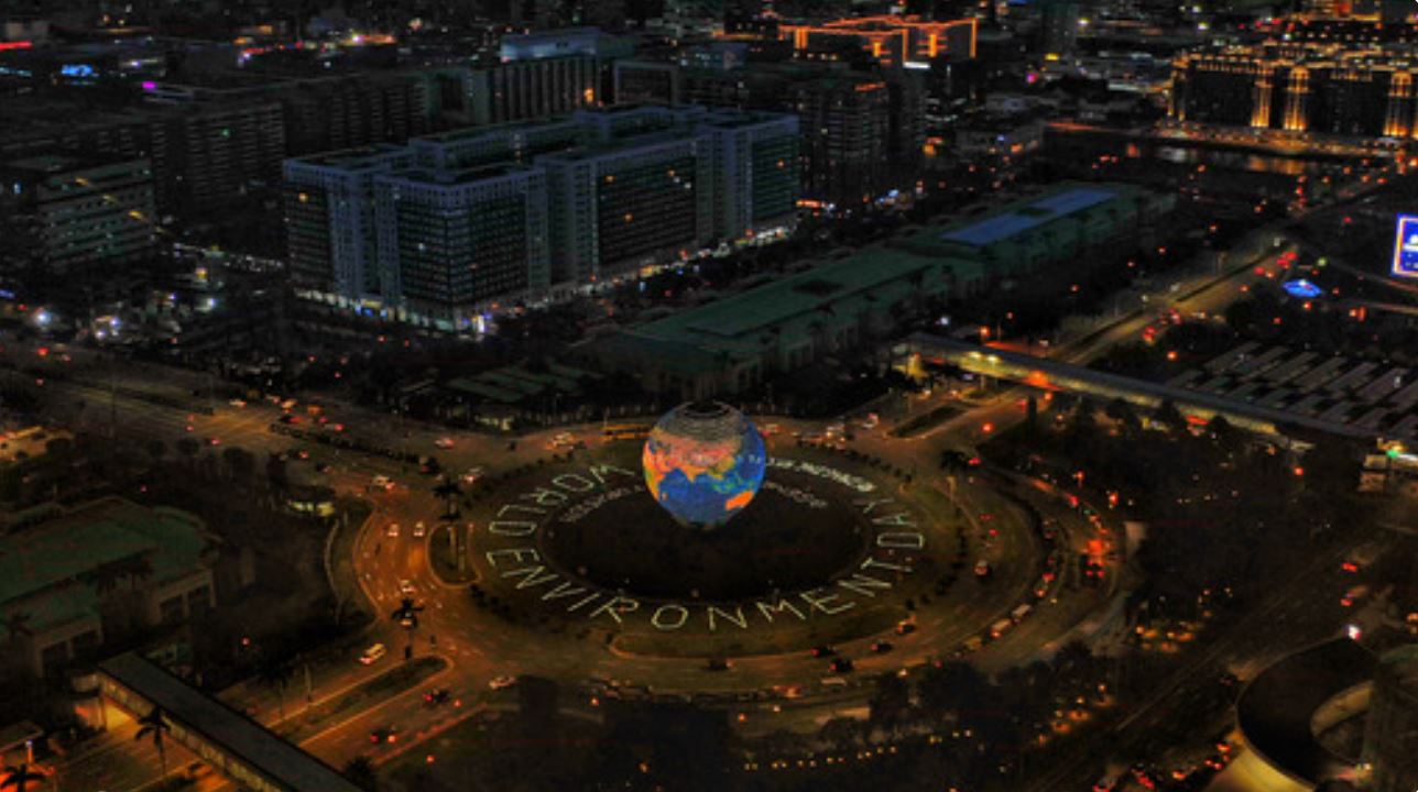 Hand-built giant solar artworks SM MOA Globe